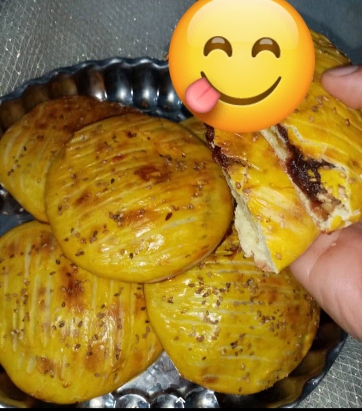 کلوچه خرما کنجدی