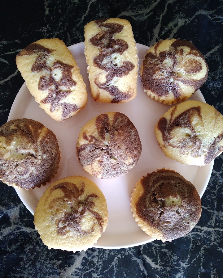 کیک دو رنگ با دستور عالی زینب جان عزیز