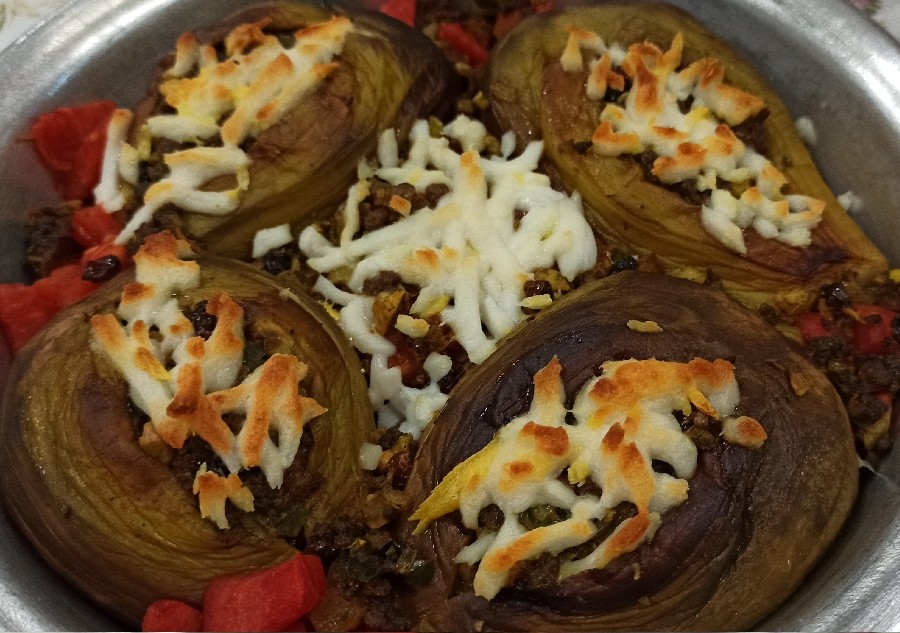 بادمجان شکم پر 