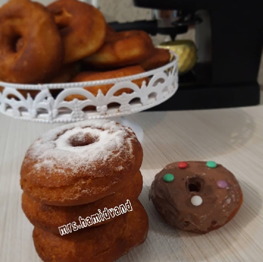 عکس دونات یا پیراشکی