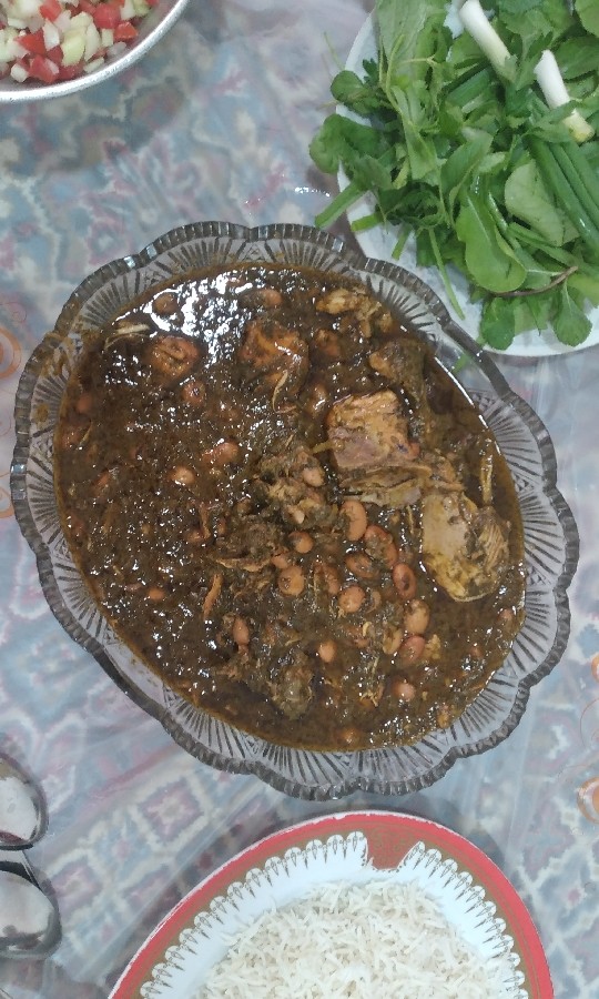 قورمه سبزی با مرغ