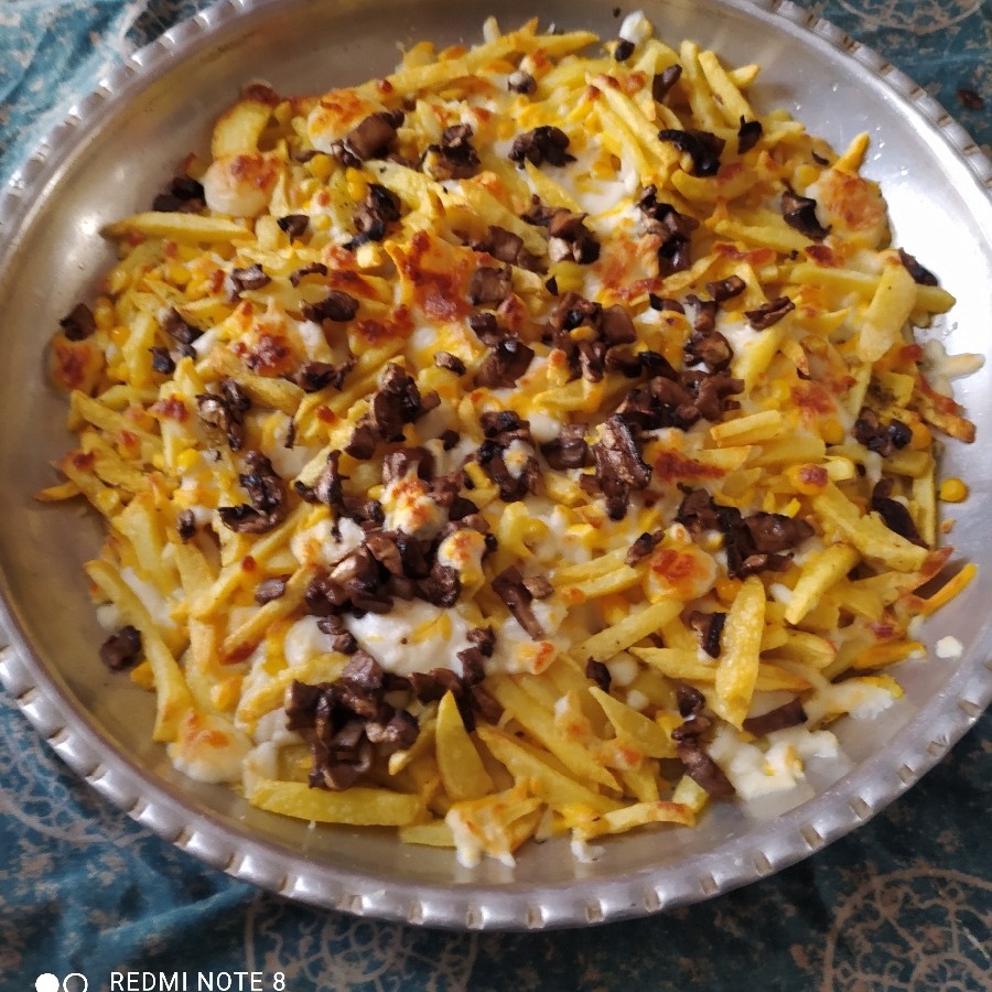 سیب زمینی با پنیر و قارچ
