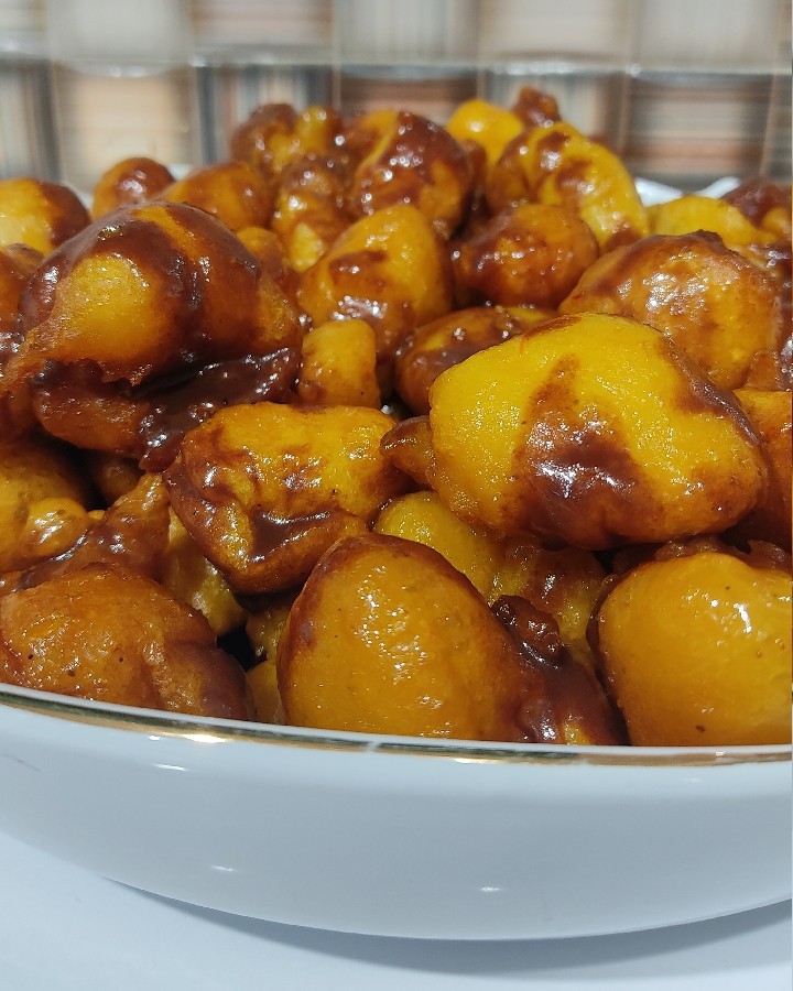 یک سلام گرم از ته دل
به شما که عشق تو دلاتونه
مهربونی تو چشاتونه
وخنده رو لباتونه
سلام♥️