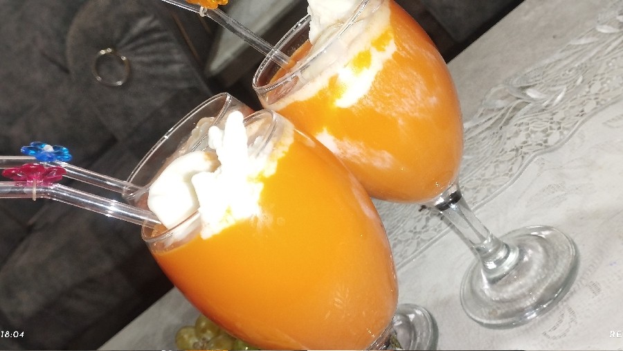 آب هویج بستنی 