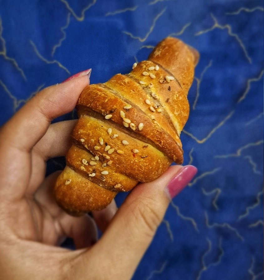 کروسان دورنگ 