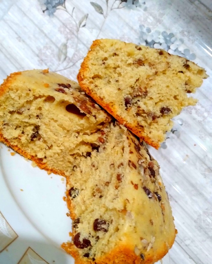 کیک گردو و کشمش