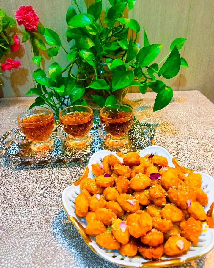 خاگینه گل نیلوفر