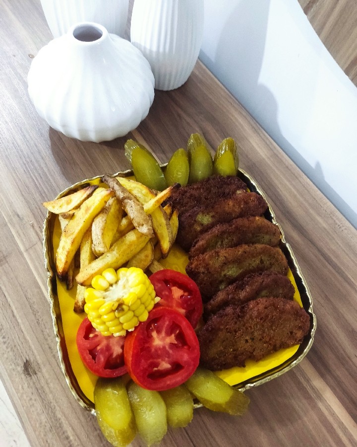 شامی سنگدون مرغ با سیب زمینی تنوری 