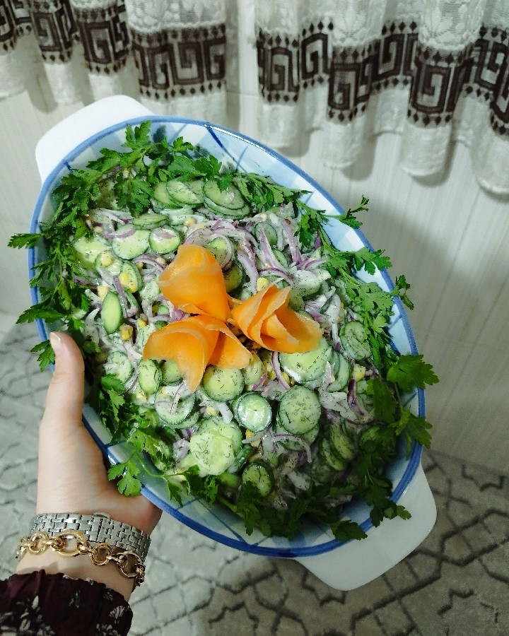 سالاد خیار و‌ شوید