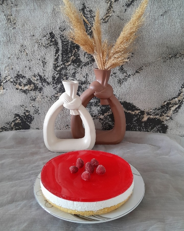 چیز کیک توت فرنگی 