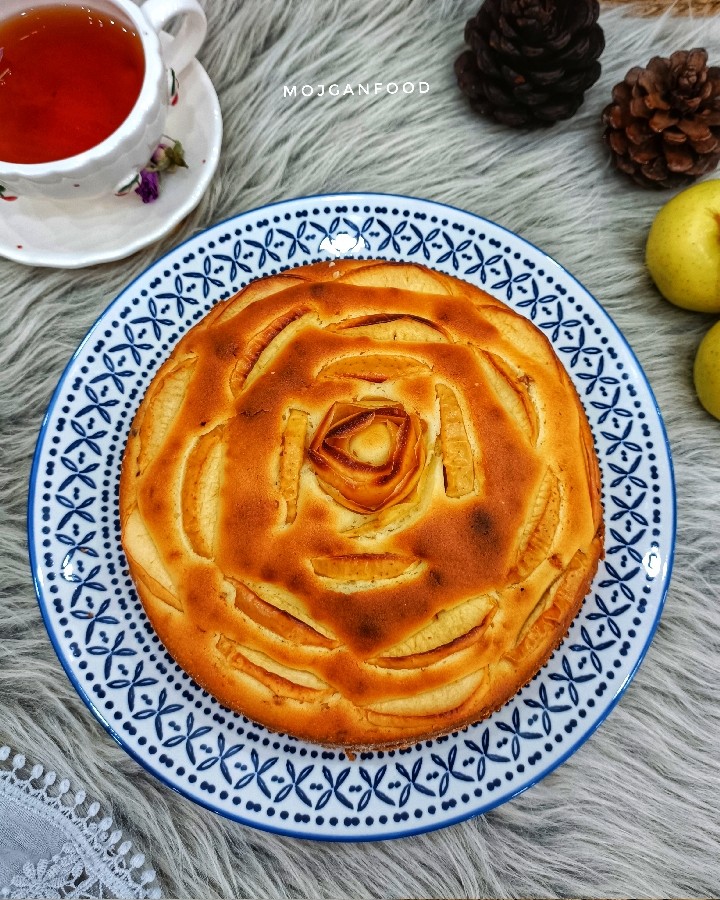 کیک سیب و دارچین