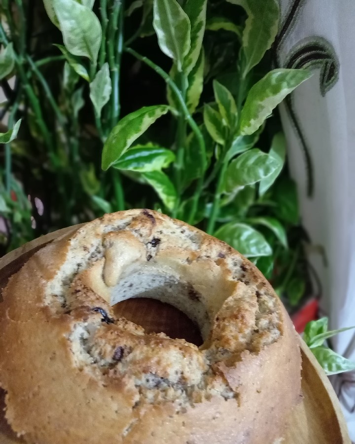 کیک موز گردو با تیکه های شکلات