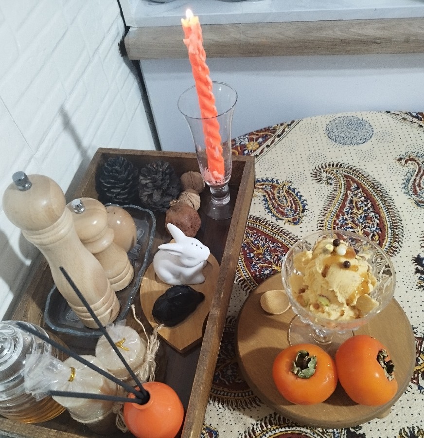 بستنی خرمالو...