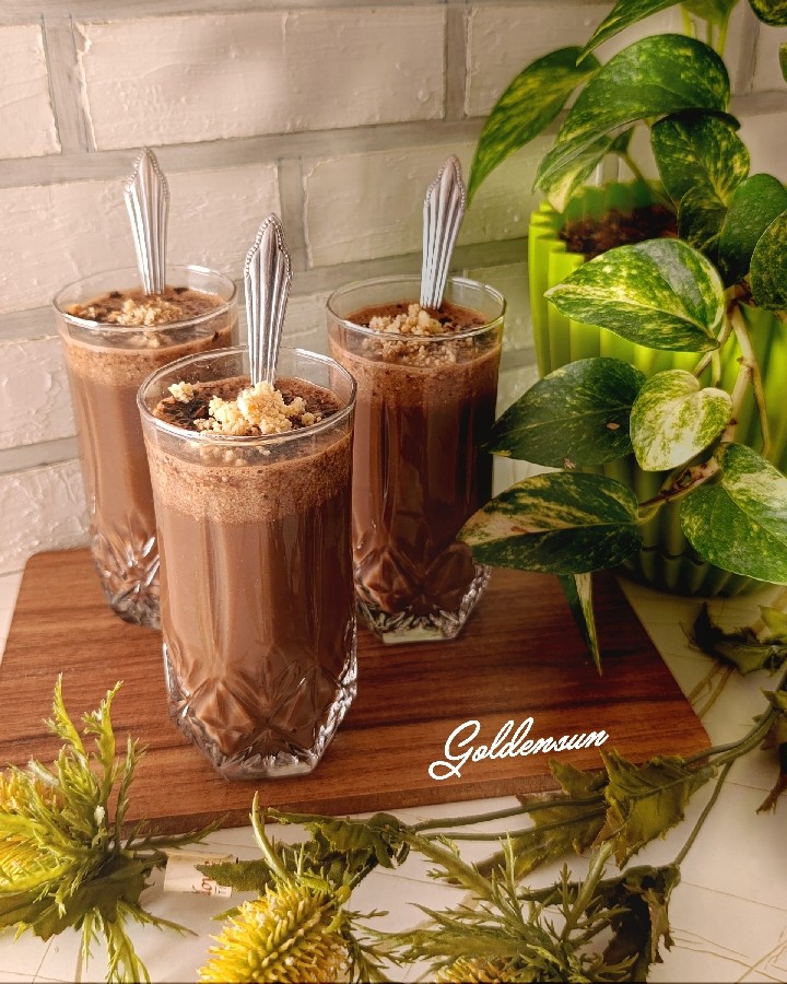 اسموتی شکلات و بادام زمینی