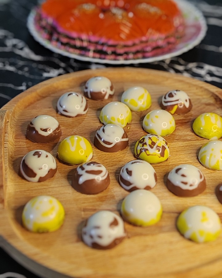 شکلات‌های دست‌ساز و ژله خوشمزه من?