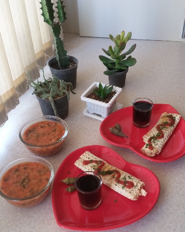 آش گوجه / لقمه سوسیس پنیری