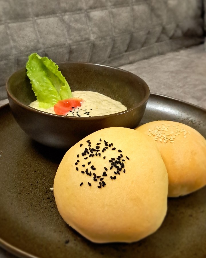 نان و سس همبرگر