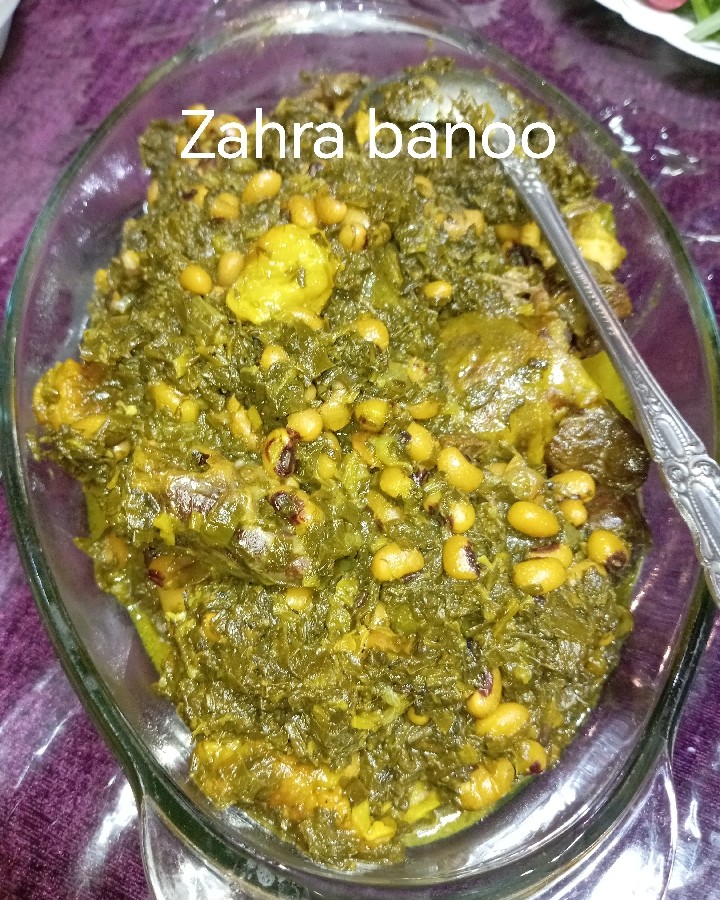 قرمه سبزی با ماهیچه. 