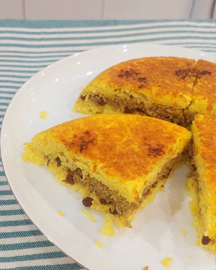 ته چین تاس کباب 