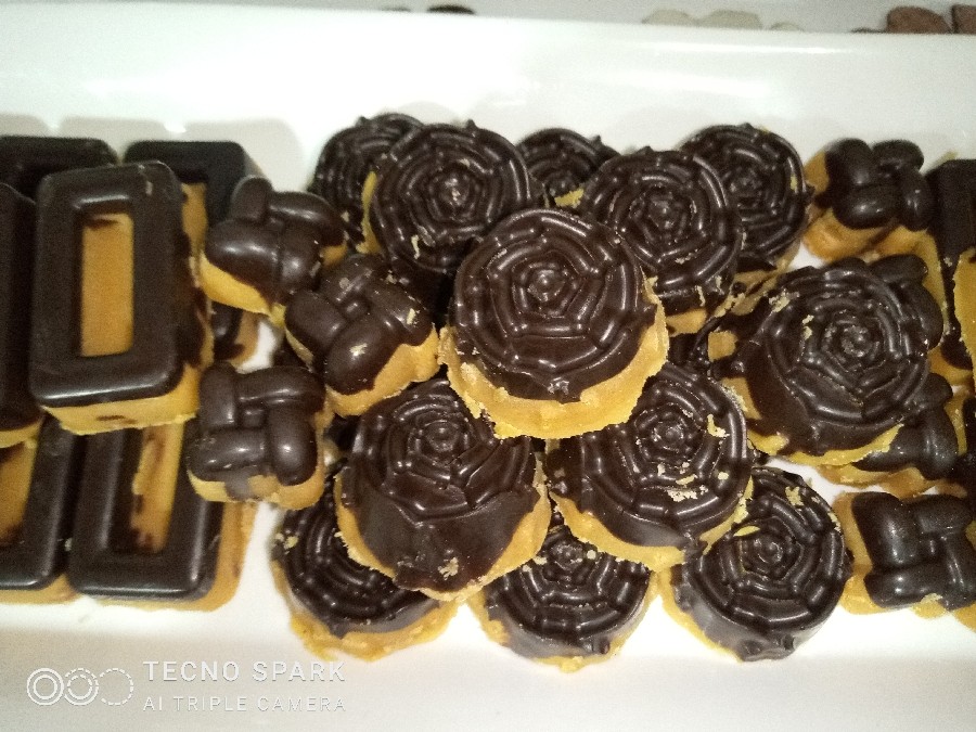 برشتوک نخودچی ترد وخوشمزه وخوش عطر