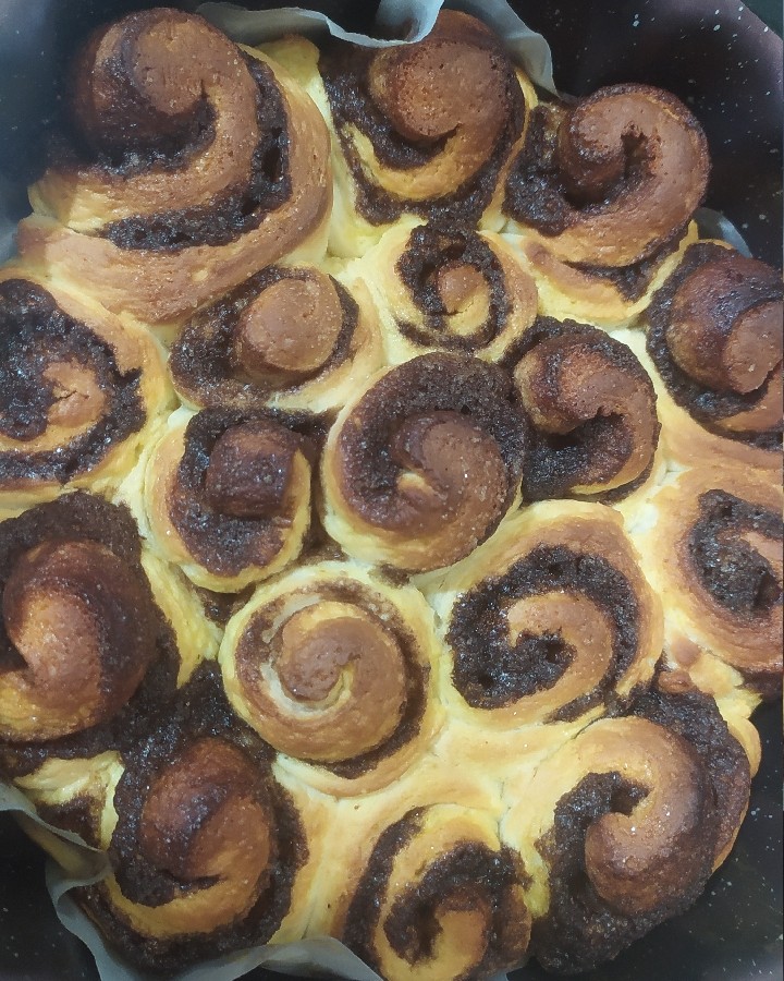 نان رول دارچینی