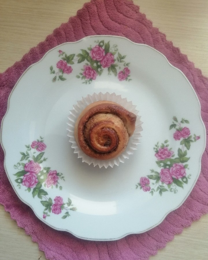 نان رول دارچین!
در قالب پای سیب! 