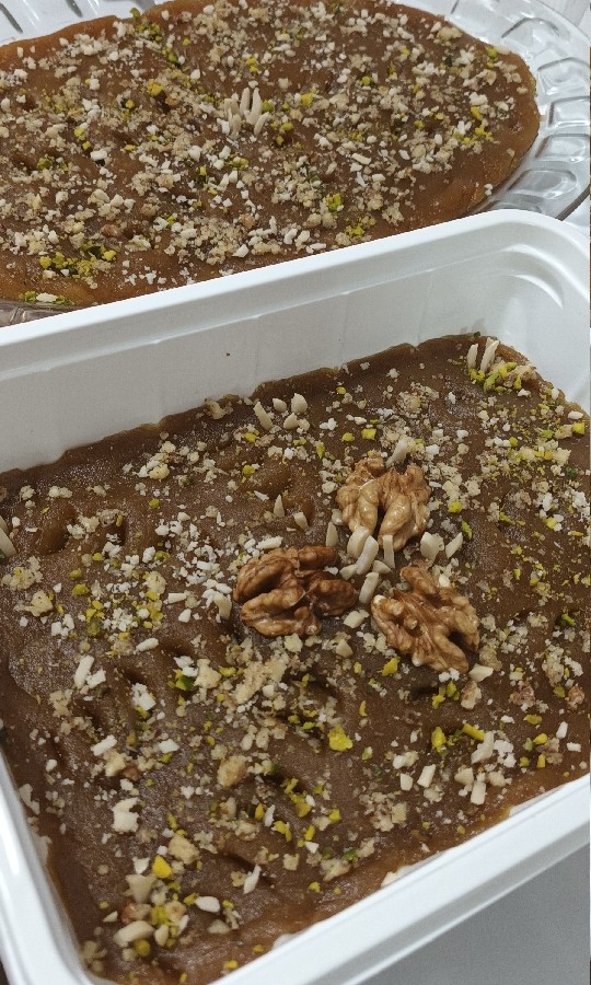 حلوا خیرات
ورق بزن عزیزم 
