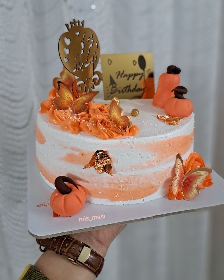 کیک تولدم 
سوپرایز مامان و بابا