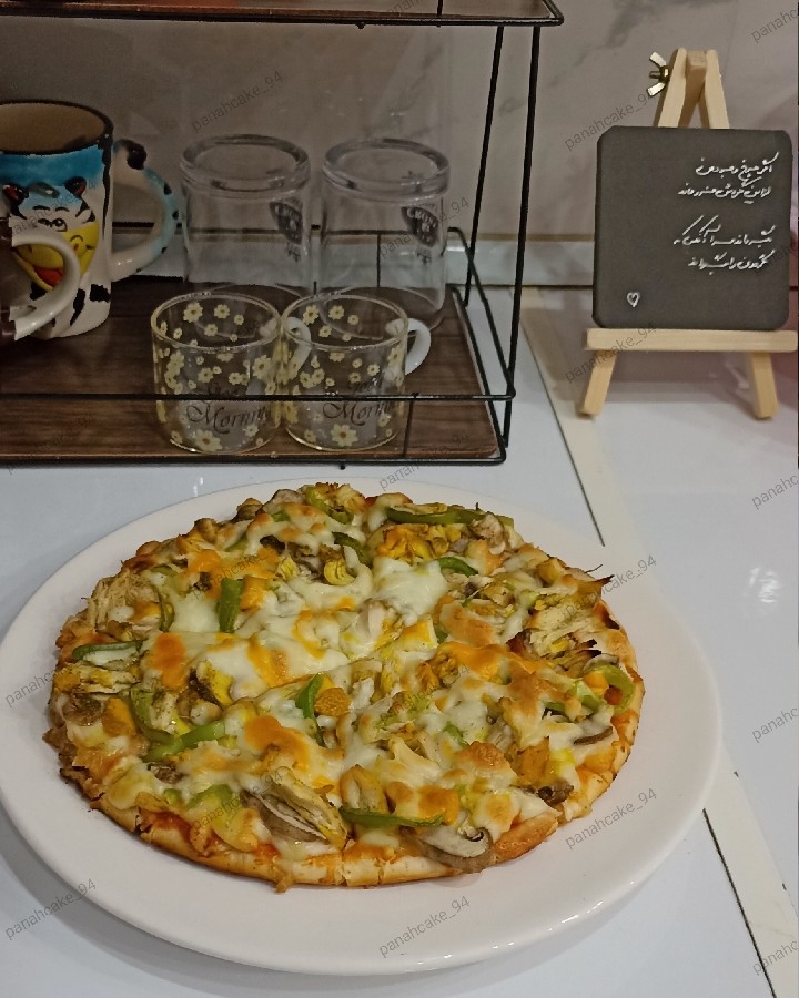 پیتزا مرغ و قارچ