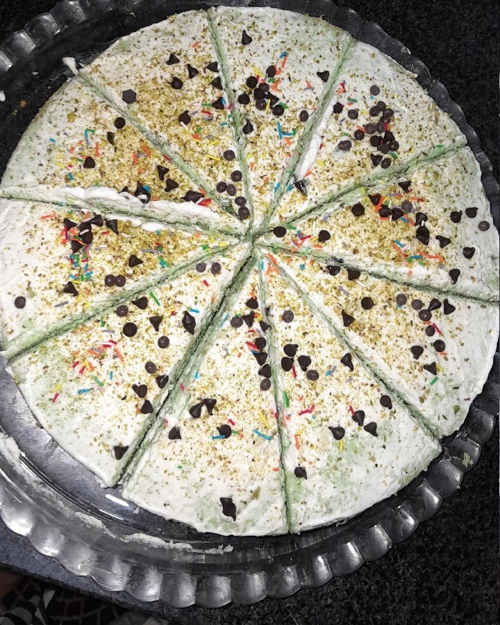 کیک پسته ای کافی شاپ 