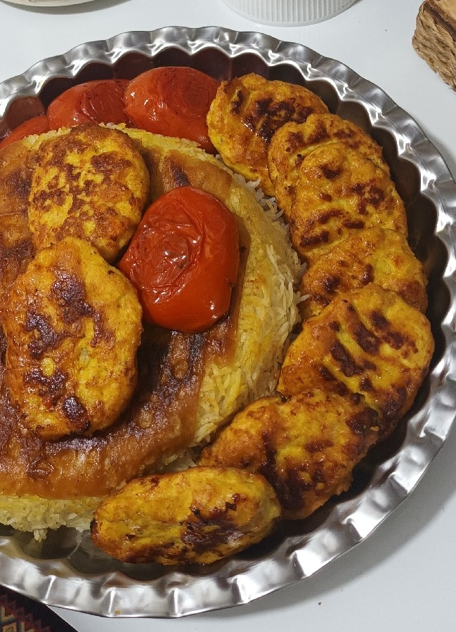 کوبیده مرغ
ورق بزن عزیزم 

