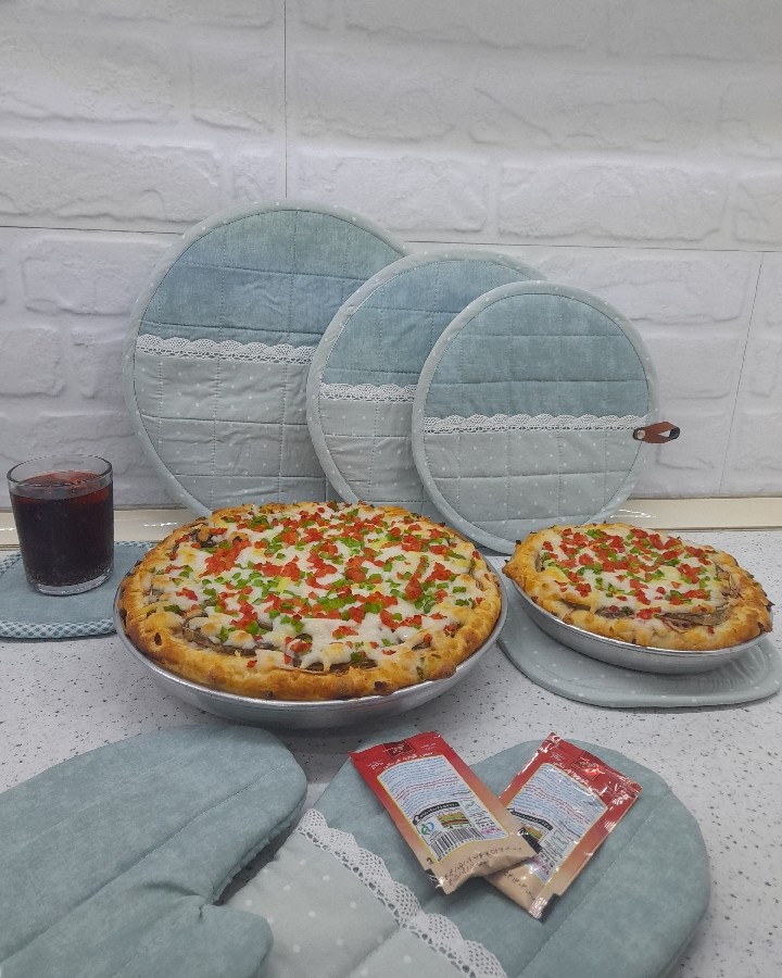 پیتزا با خمیر جادویی 