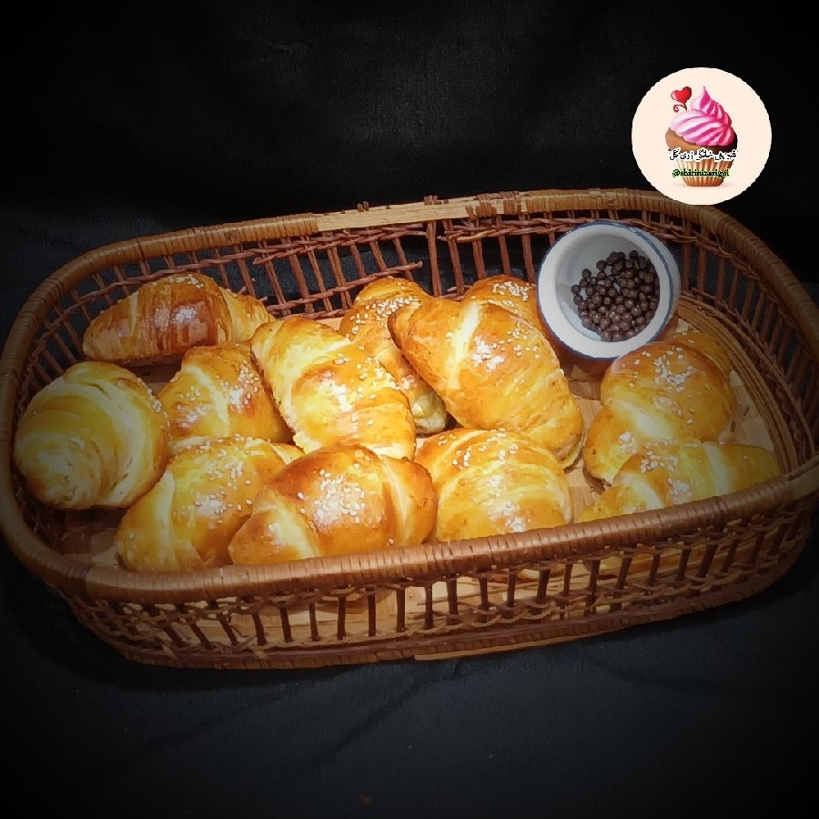 کروسان شکلاتی 