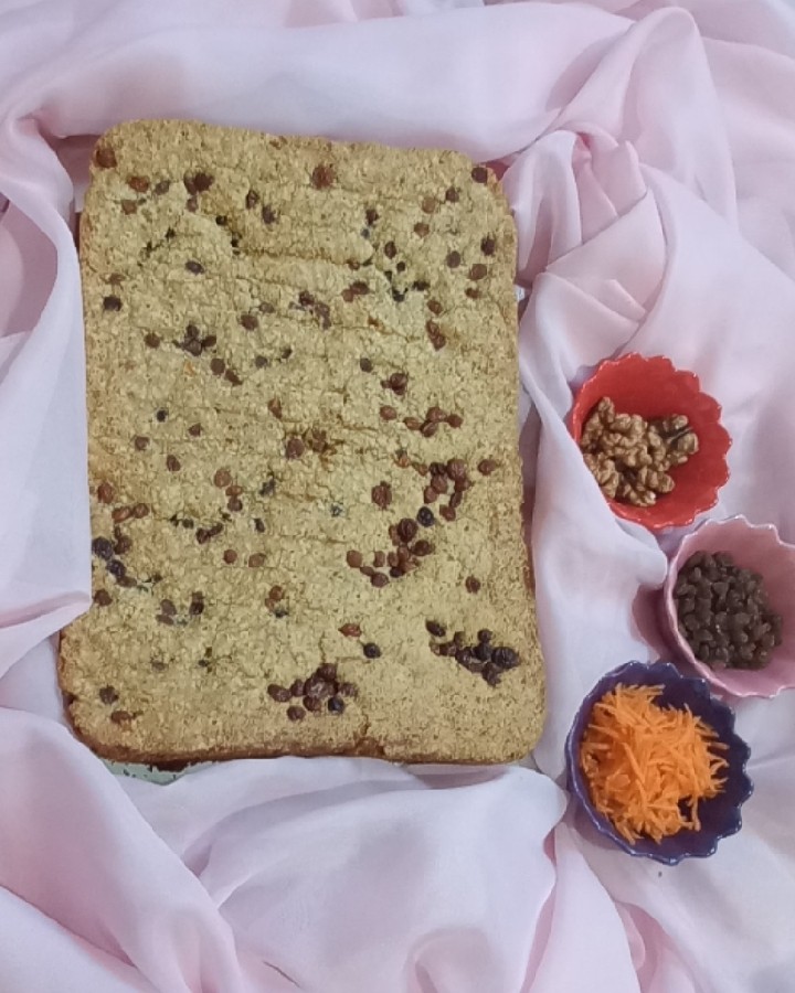 کیک گردو و هویج کافی.شاپ بادستور فاطمه قادری 
ممنون از دستور فوق العاده تون