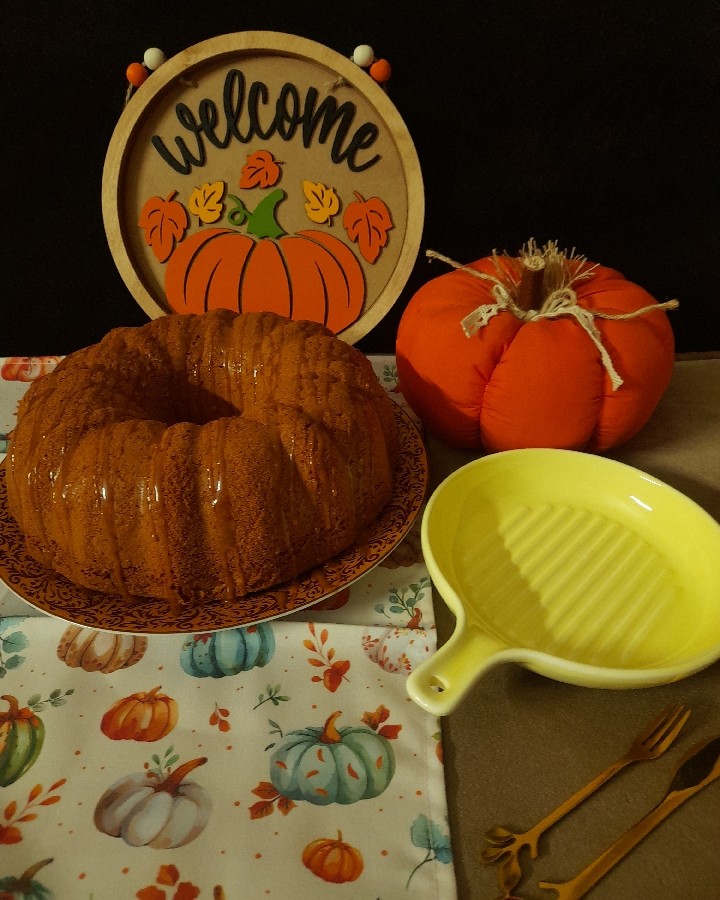 کیک کدو گردویی زعفرانی از کلاس معجون پاییزی کاربر عزیز مبین و ماتیار