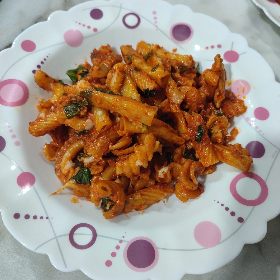 پاستا نارنجی