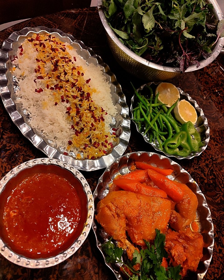 زرشک پلو مجلسی
و سریال یک هفته خورد وخوراک 