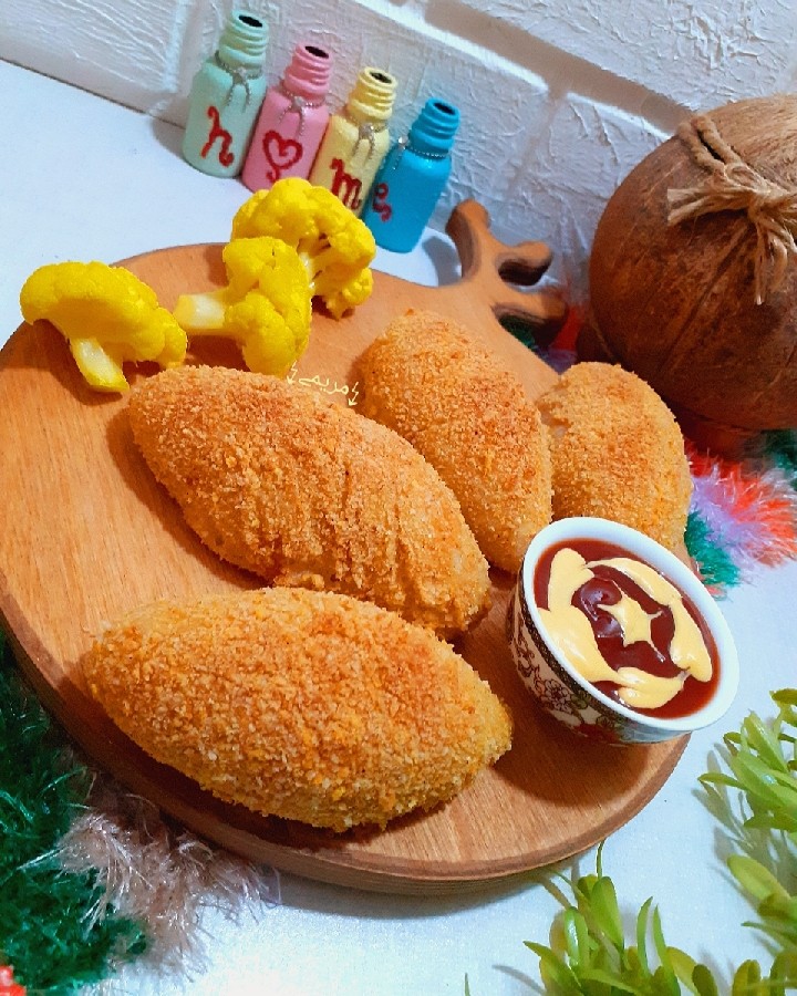 عکس پیراشکی پنیری سوخاری