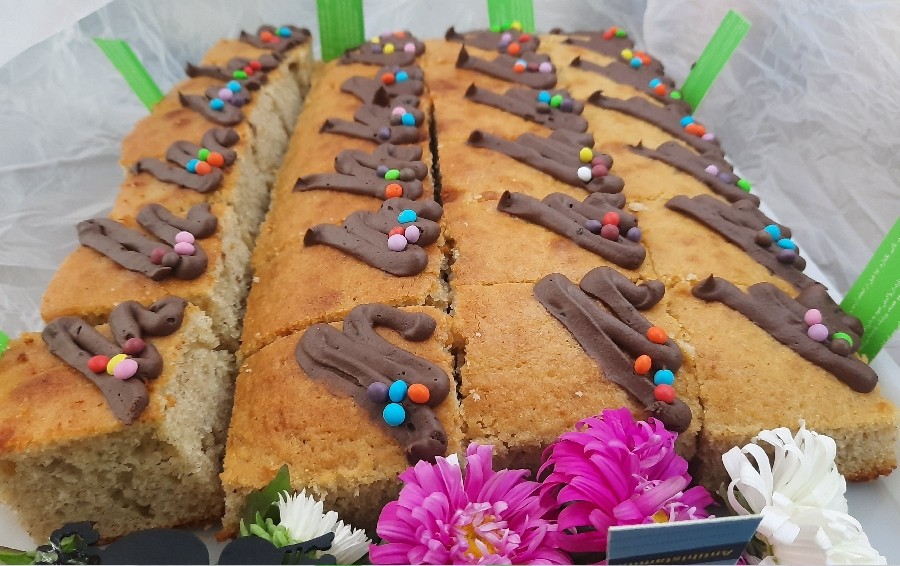 کیک موز و شکلات