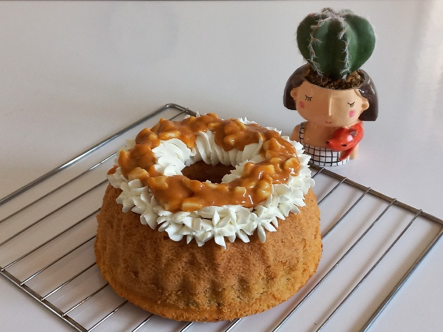 کیک موز و گردو