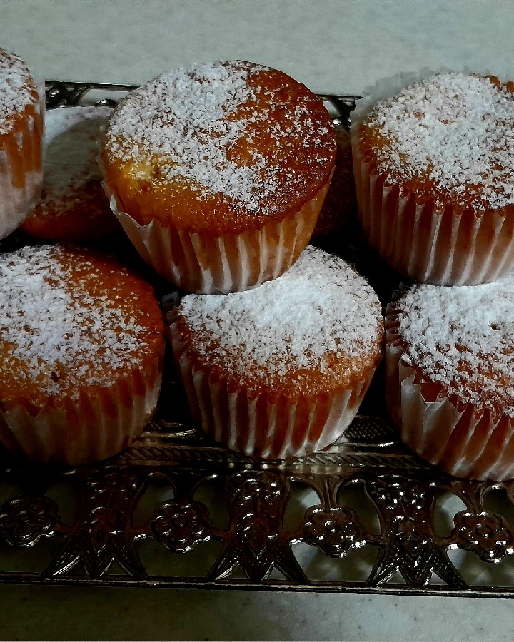 پای سیب با دستور فرشته صادقیان 
بسیار ترد و خوشمزه 