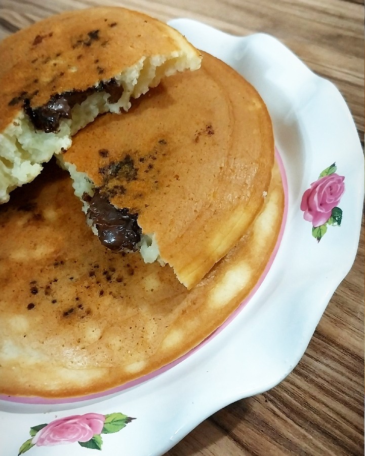پنکیک با مغز شکلاتی 