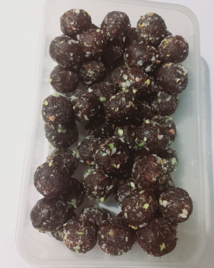 توپک خرما مغزیجات 