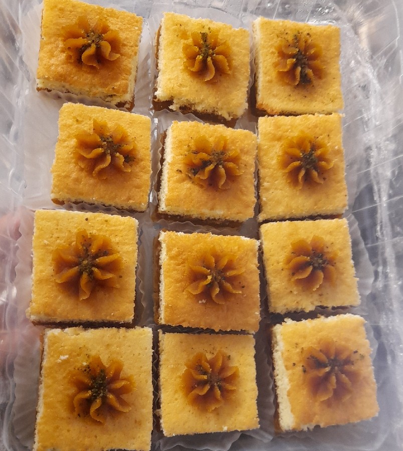 اسلایس کیک و حلوا سه آرد