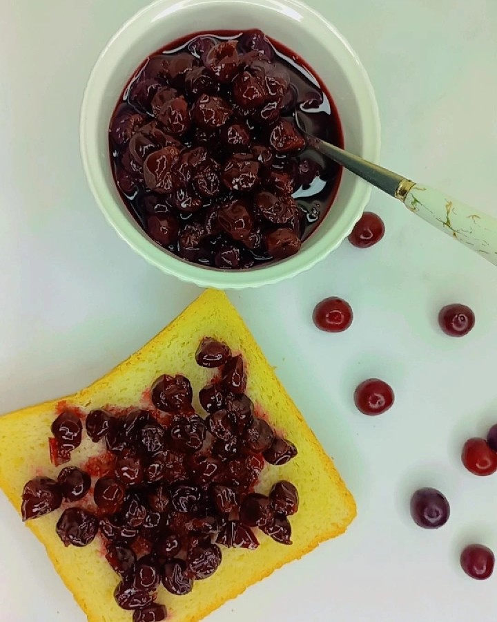 مربای آلبالو