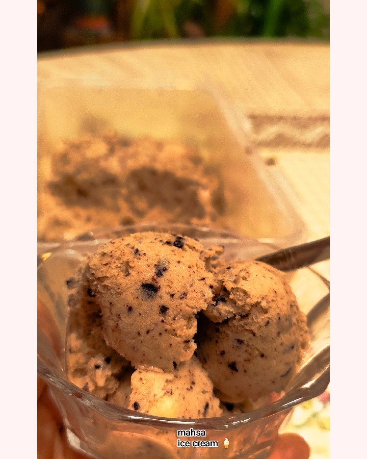 بستنی موزی-شکلاتی 