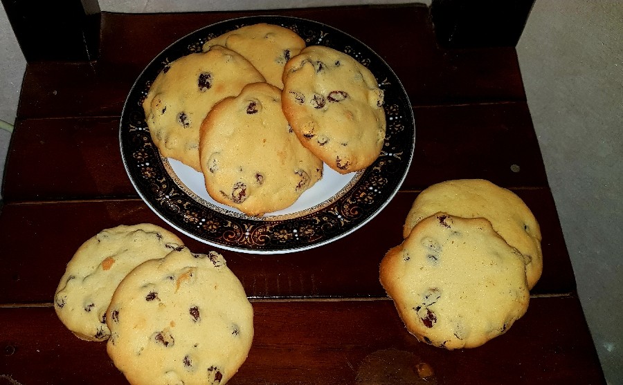 شیرینی کشمشی