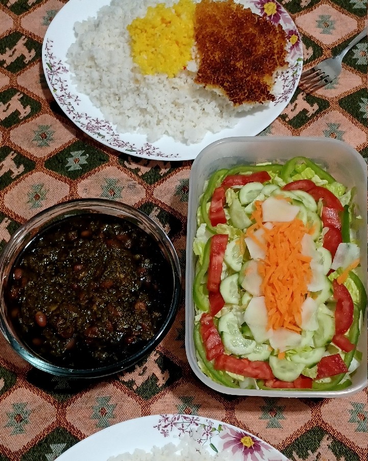 قورمه سبزی ?ممنون میشم قلب بی رنگمو رنگی کنید❤️