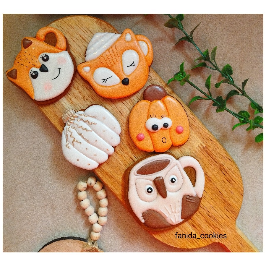 کوکی آیسینگ
تم پاییز