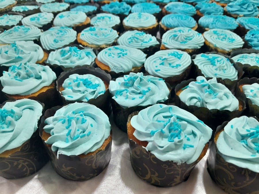 کاپ کیک وژله جشن آب